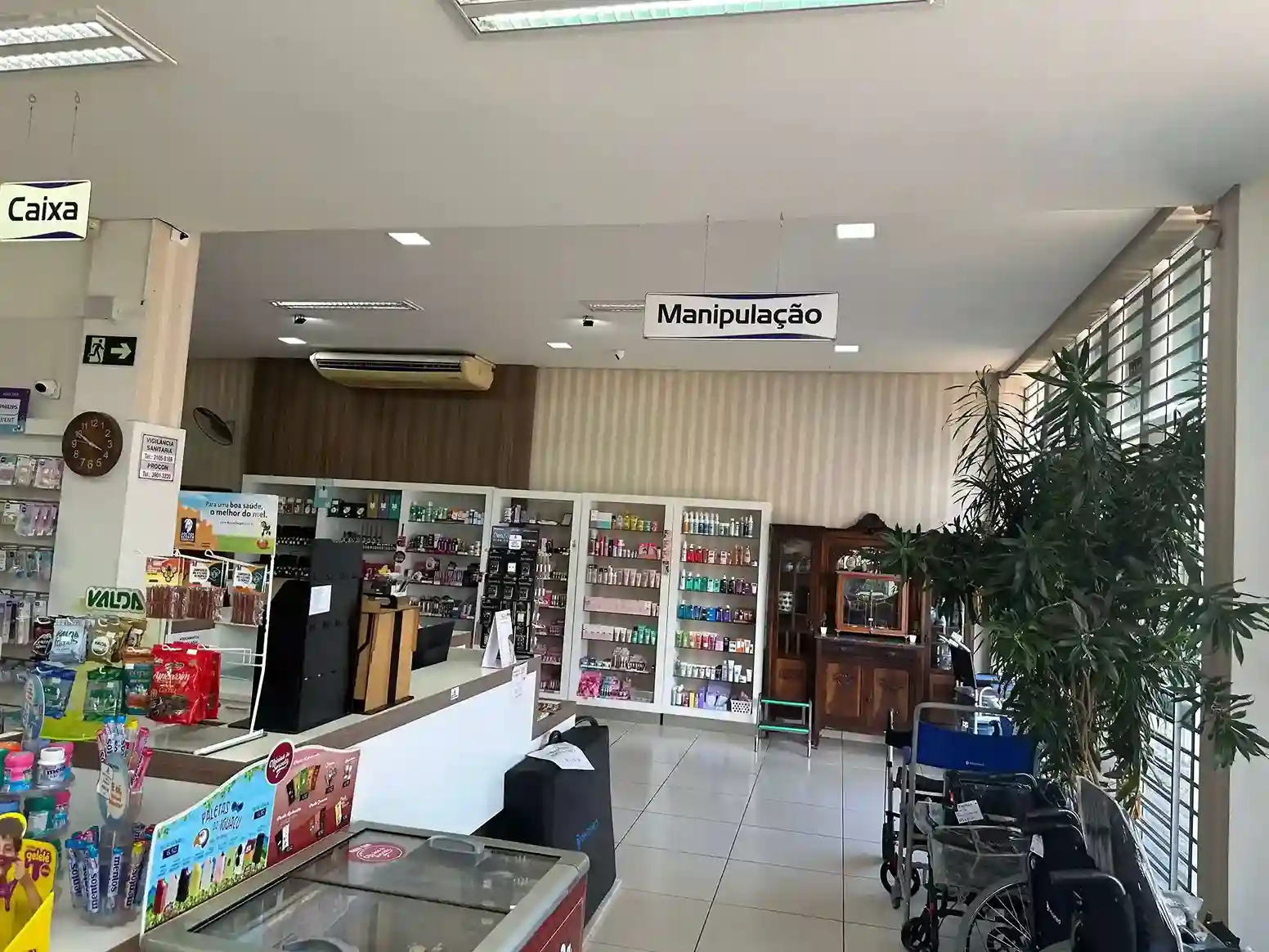 Farmaa Farmácia - Área de atendimento e orientação farmacêutica especializada
